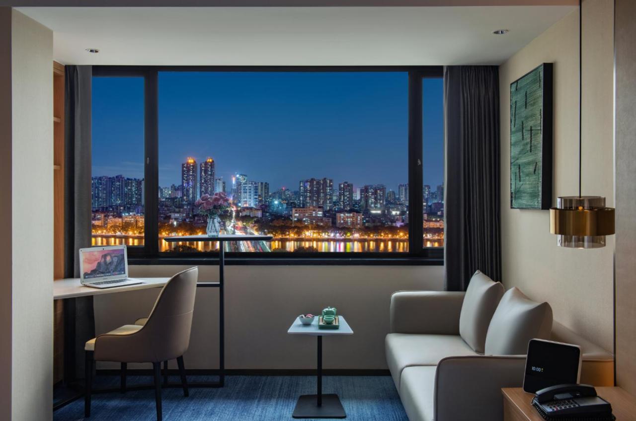 Guangzhou Hotel - Free Shuttle Bus To Exhibition Center During Canton Fair Period Exteriör bild